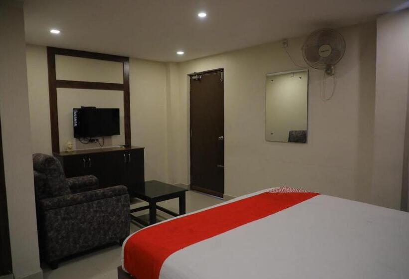 هتل O Renigunta Near Railway Station