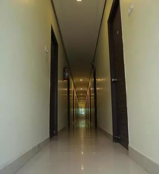 ホテル O Renigunta Near Railway Station