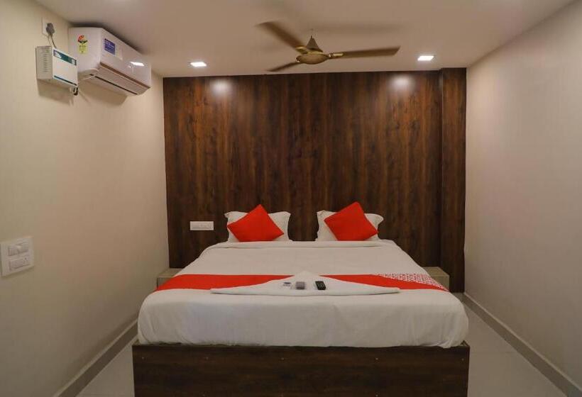 هتل O Renigunta Near Railway Station