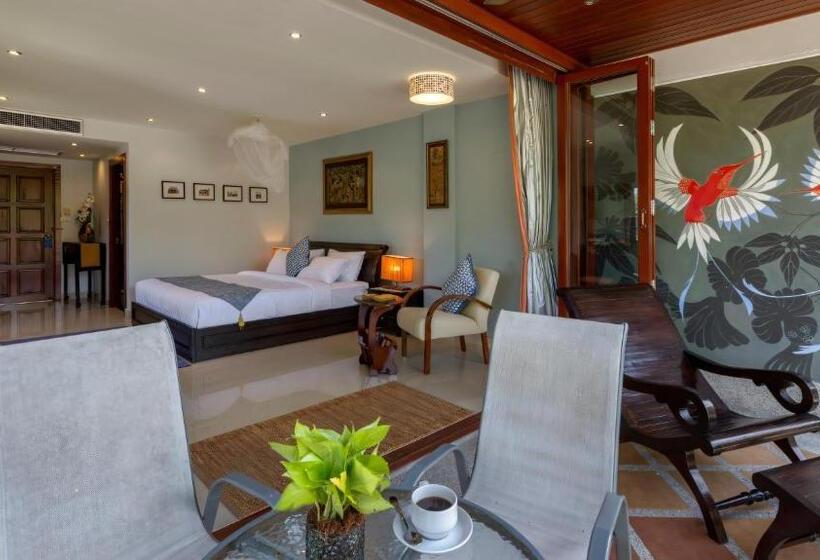 فندق Talay Naiharn