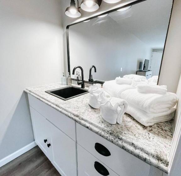 فندق على الطريق Meadow Room At The Trailblazer Unit 7