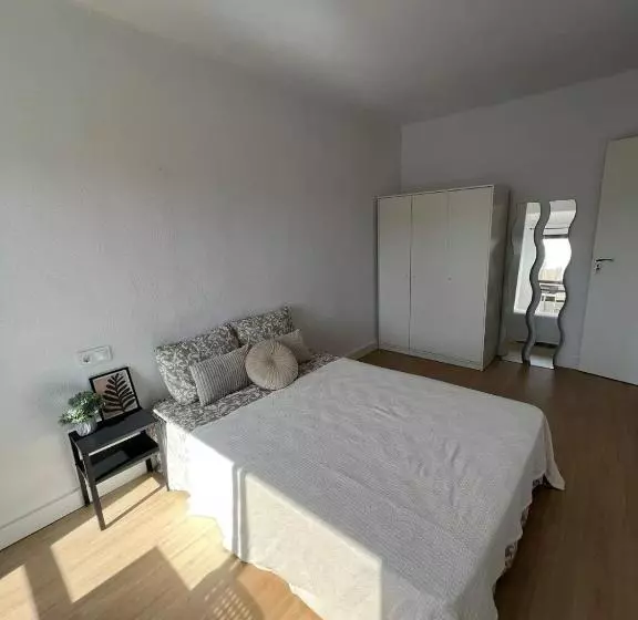 پانسیون Urban Coliving Alicante