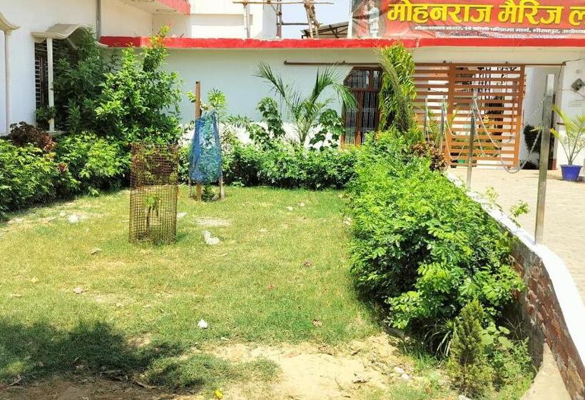 Pensjonat Mohan Raj Marriage Lawn