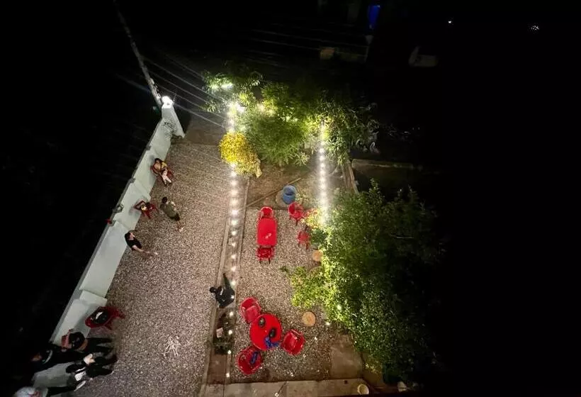 Majatalo Paris Guest House Airport