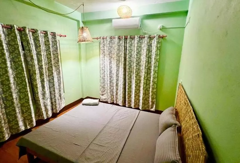 Majatalo Paris Guest House Airport