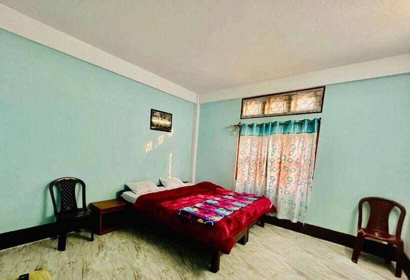 ペンション Pema Dekey Monastic Guest House