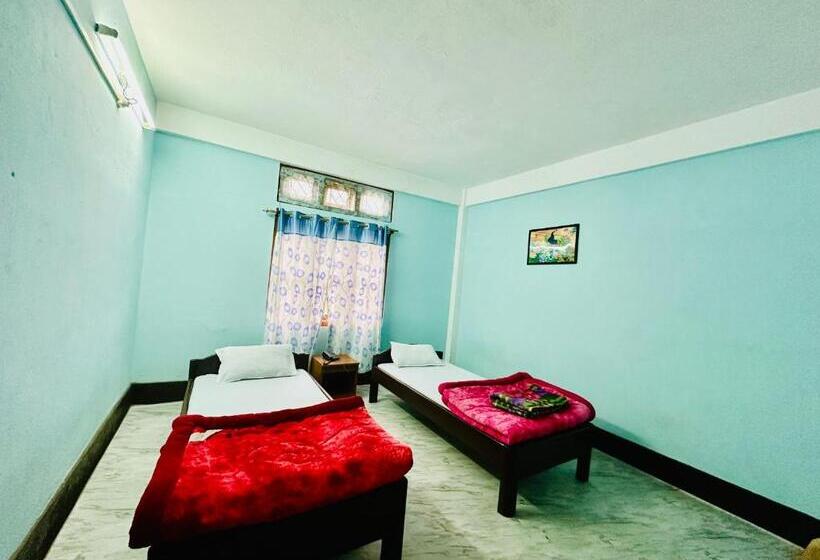 Pensione Pema Dekey Monastic Guest House