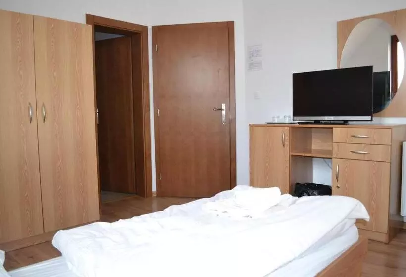 Majatalo Penzion Carlos