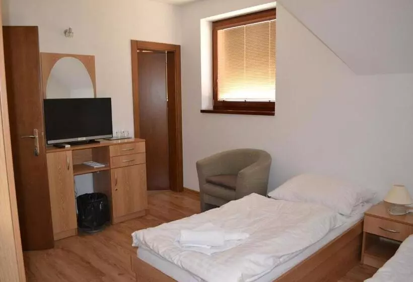 Majatalo Penzion Carlos