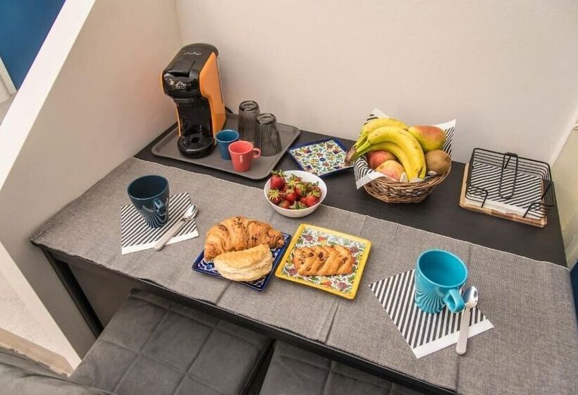 펜션 Porto Trani Maison D Hòtes