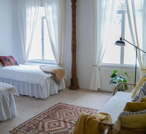 פנסיון Villa Loimu