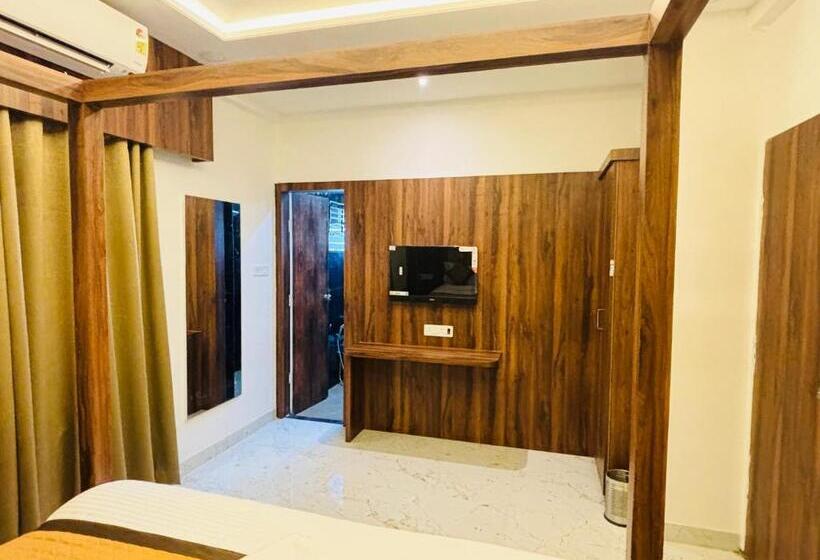 Airport Hotel Relax Inn