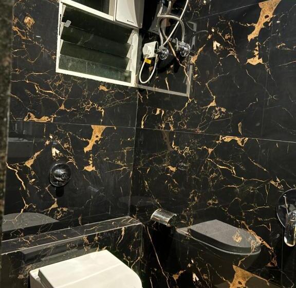 Airport Hotel Relax Inn