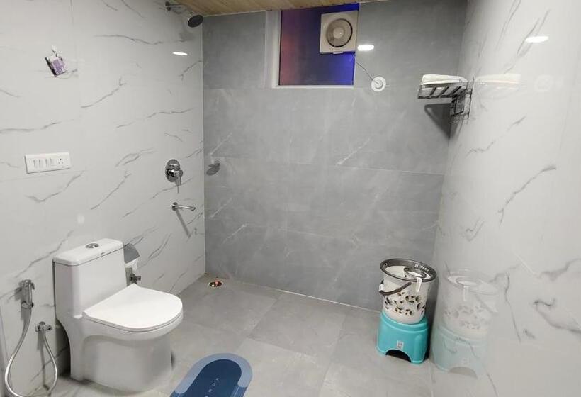 בית מלון כפרי Lansdowne Vacation Homes