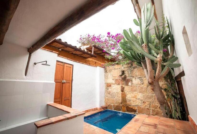 هتل Masaya Achiotte   Family Room   Colombia