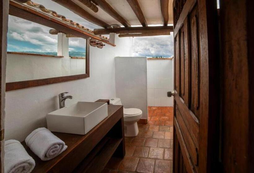 هتل Masaya Achiotte   Family Room   Colombia