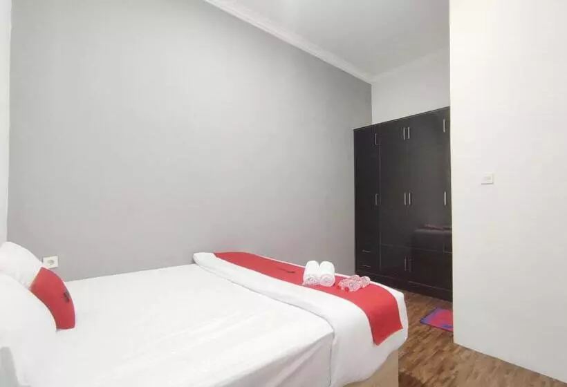 Hotel Reddoorz Near Graha Saba Buana 2