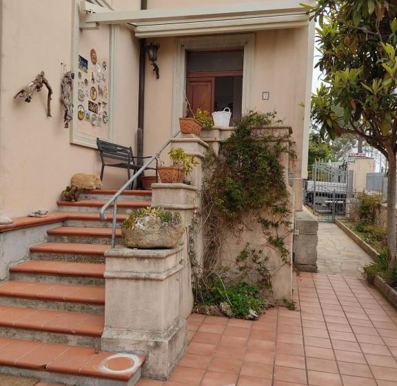 پانسیون Sottosanta