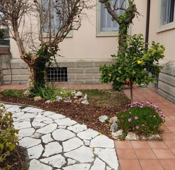 پانسیون Sottosanta