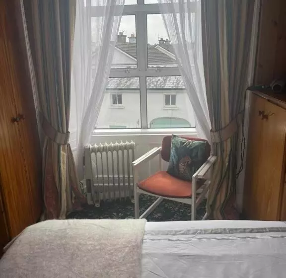 Aamiaismajoitus (B&B) Ashmore House