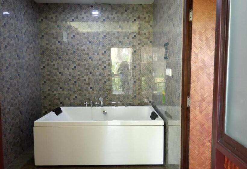 Discovery Village Resorts