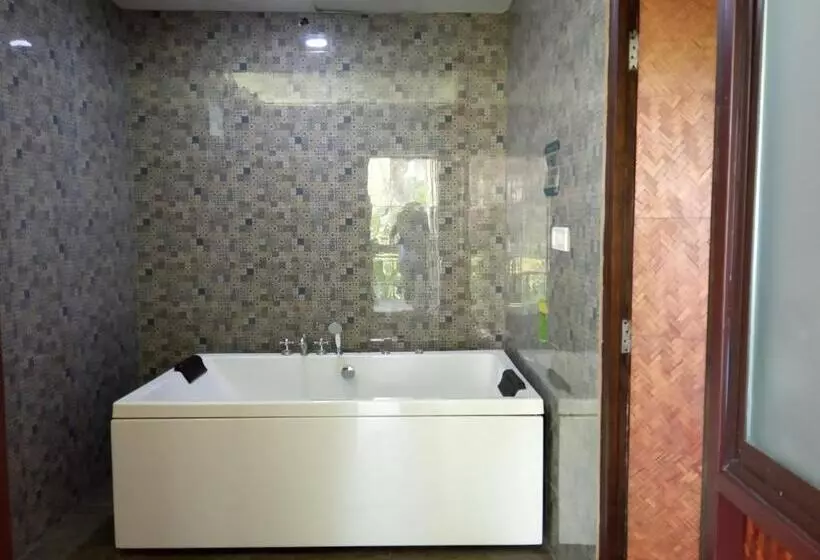 Discovery Village Resorts