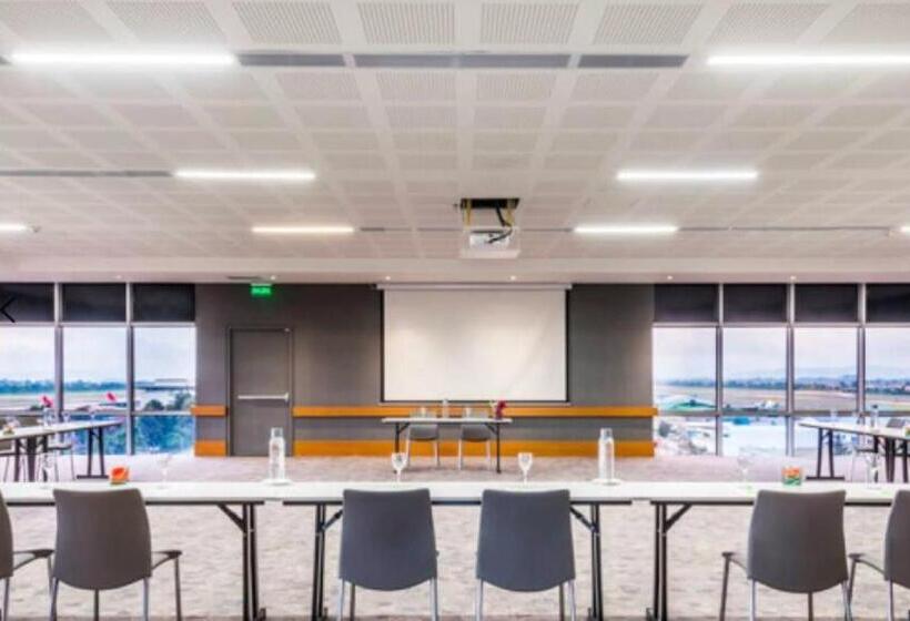 هتل Marriotte Courtyard   Superior   Colombia