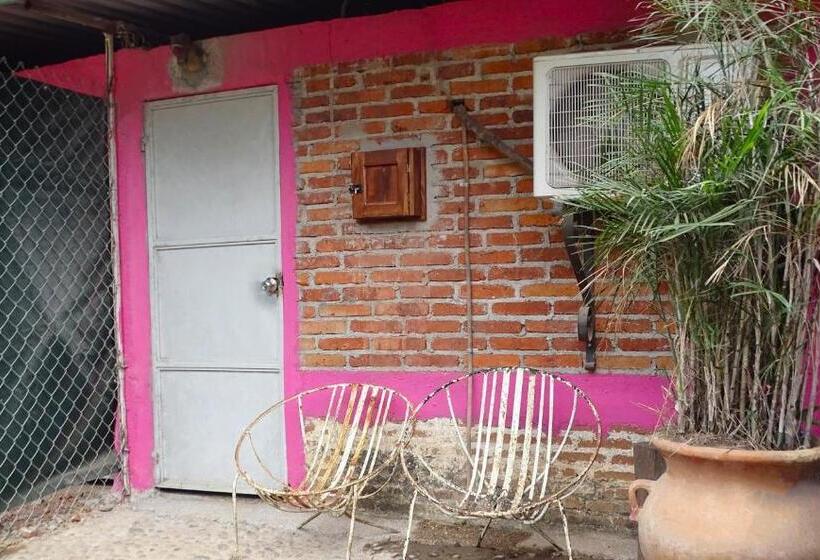 Отель Peace And Love