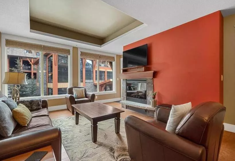 Luxury Resort 2bedroom 2bath Sleeps 6 945 Square Feet