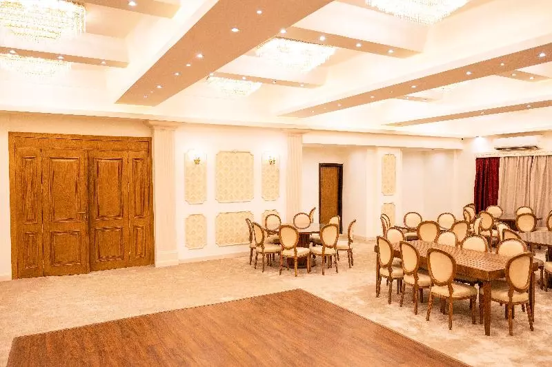 Mar Charbel Hotel Cairo
