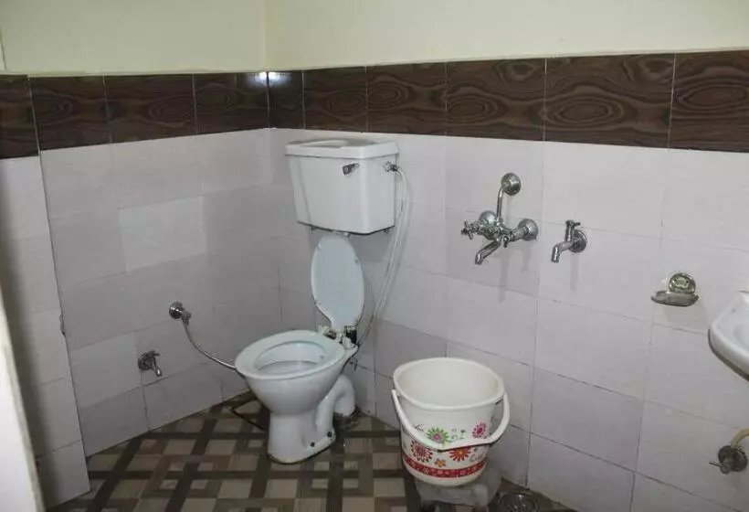 Mid City Hotel & Resto