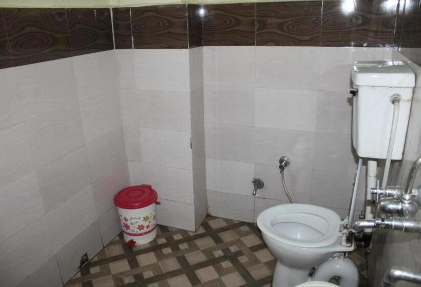 Mid City Hotel & Resto