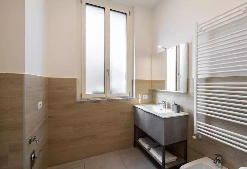 پانسیون Lucy’s House