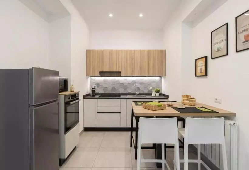 پانسیون Lucy’s House