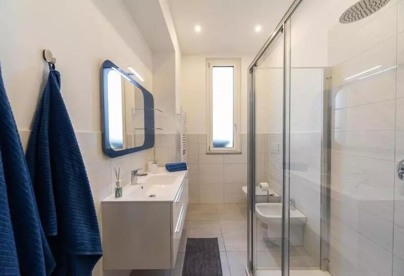 پانسیون Lucy’s House