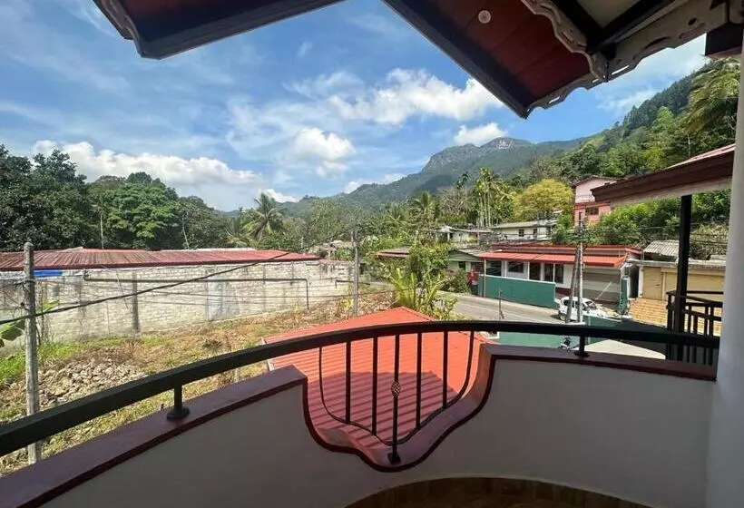 Majatalo Rafting Reach Layathraa