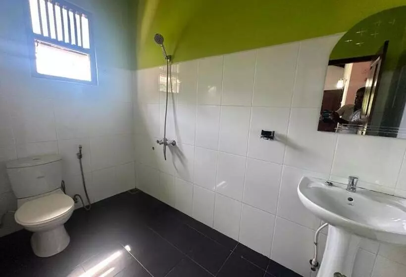 Majatalo Rafting Reach Layathraa