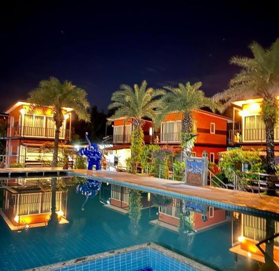 Resort รัตนารีสอร์ท ลันตาน้อย