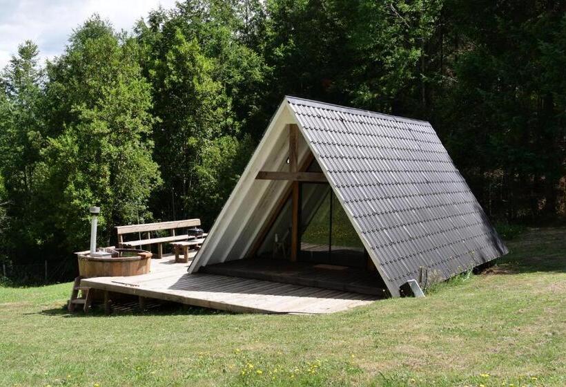 هاستل La Merced