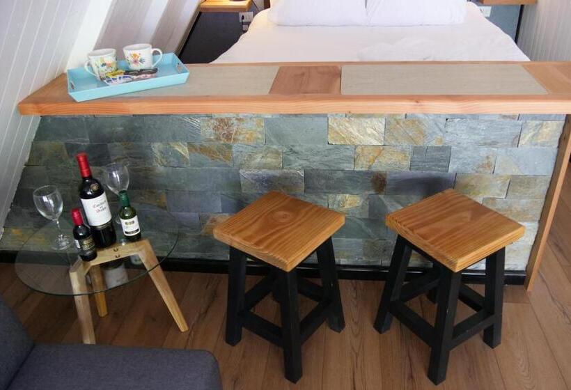 هاستل La Merced