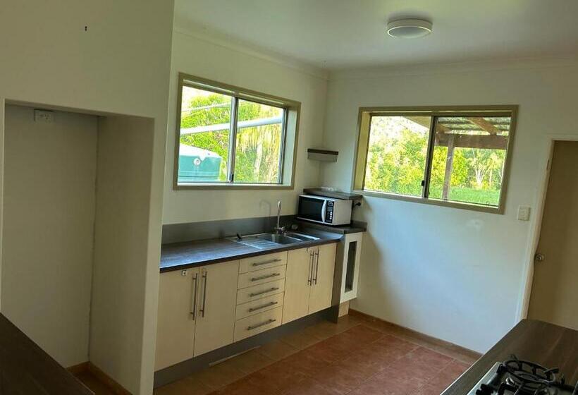 住宿加早餐  Farnborough Stay