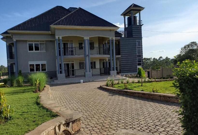 هتل Bigodi Community Lodge