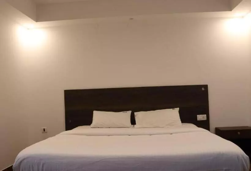 ホテル Fabexpress California Inn