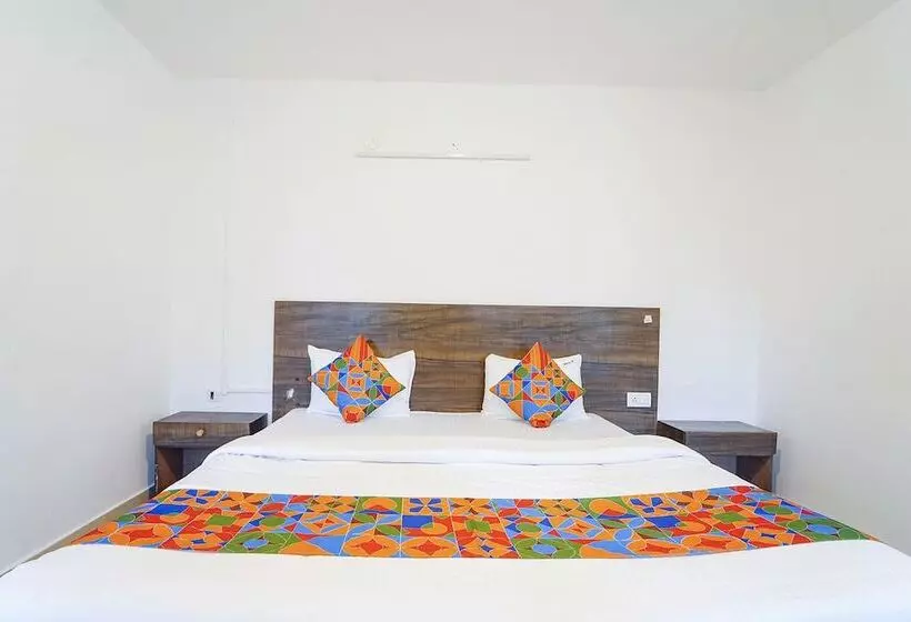 ホテル Fabexpress California Inn