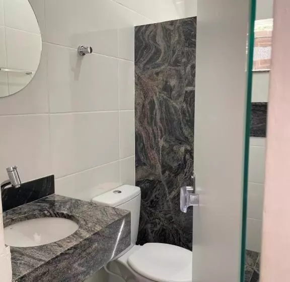 Hotelli Pousada Flat Royal Suíte Stander 2 Camas Box