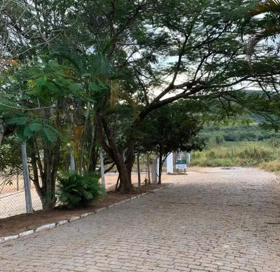 Hotelli Pousada Flat Royal Suíte Stander 2 Camas Box