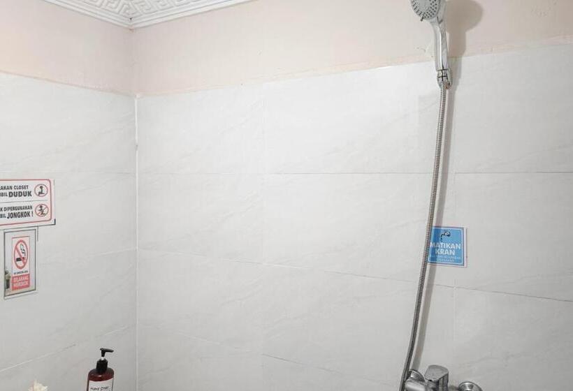 Hotel Reddoorz Syariah Near Transmart Jambi