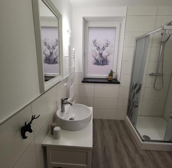 Пансион Airbnb, Moderne, Ruhige Und Helle Doppelzimmer, Nähe Magdeburg, A14 & A2