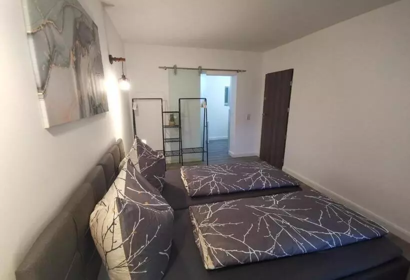 Majatalo Airbnb, Moderne, Ruhige Und Helle Doppelzimmer, Nähe Magdeburg, A14 & A2
