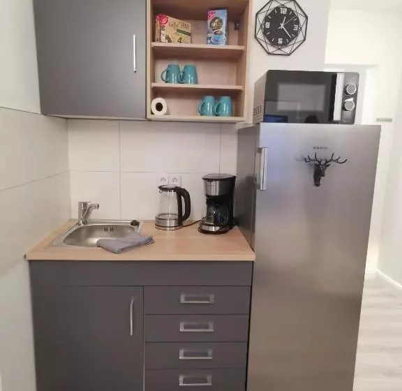 Majatalo Airbnb, Moderne, Ruhige Und Helle Doppelzimmer, Nähe Magdeburg, A14 & A2